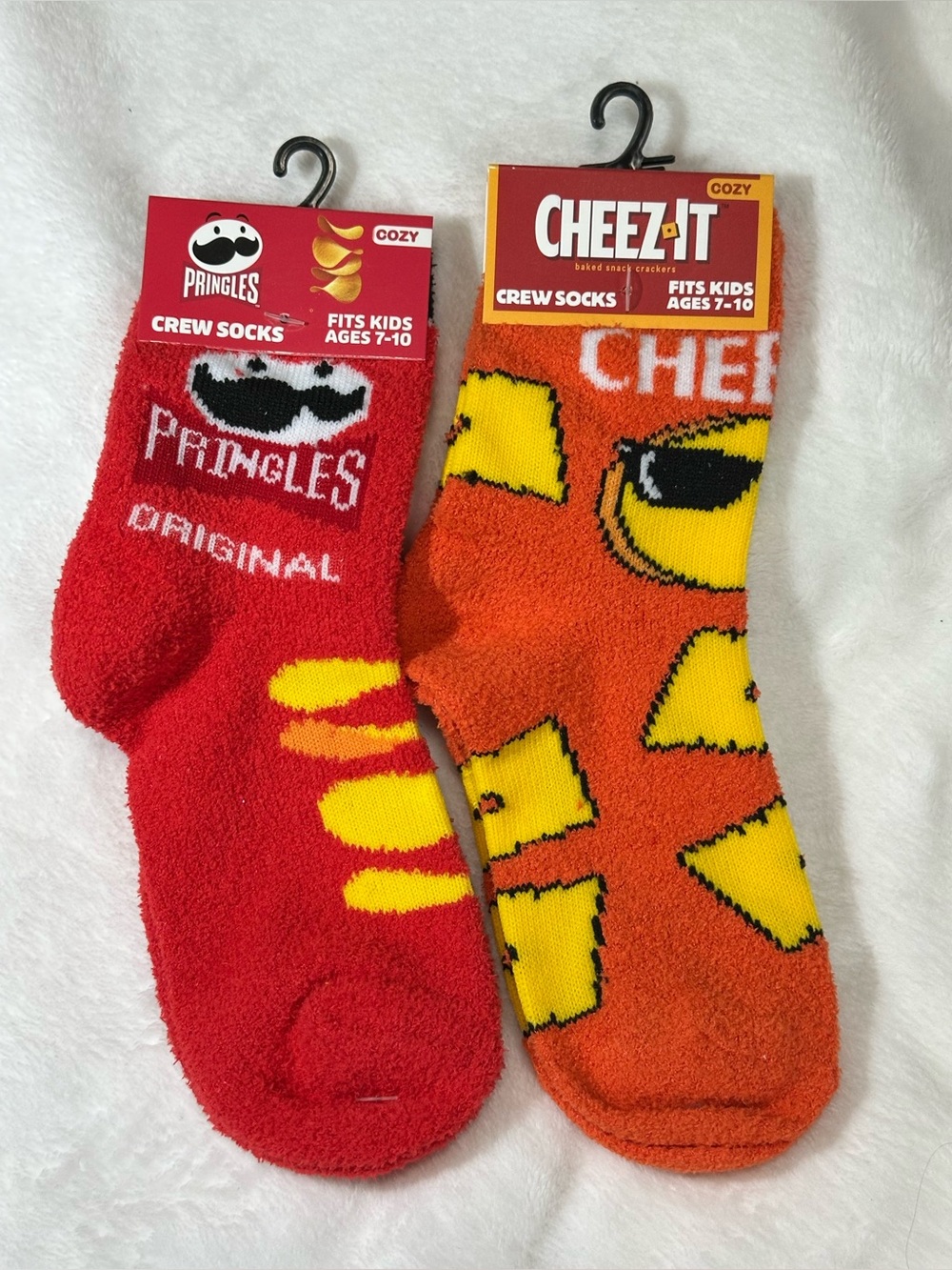 Pringles & Cheez-It Fuzzy Cozy Crew Socks Set Kids Ages 7-10 2 Pack